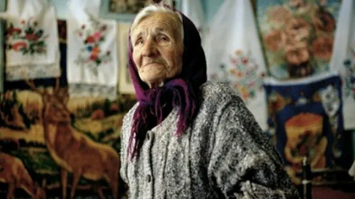 Decades after Chernobyl's nuclear disaster, despite the severely contaminated ground, government objections and the deaths of many fellow 'self-settlers’, a community of determined babushkas remains.