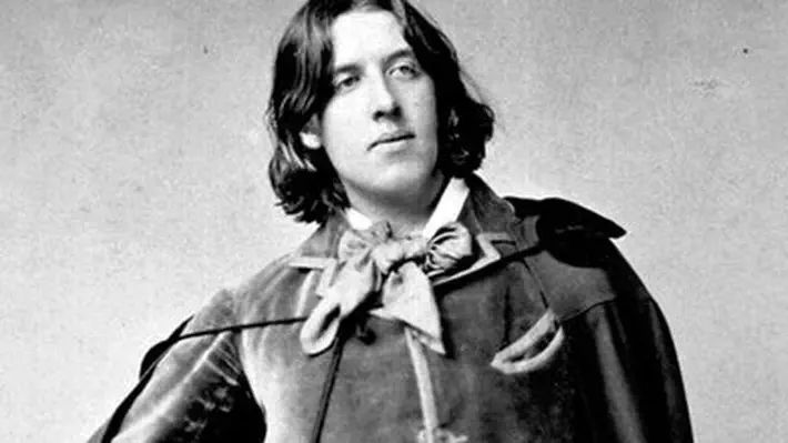 A cultural historian argues that Oscar Wilde was among the first to realize that celebrity could come before accomplishment.